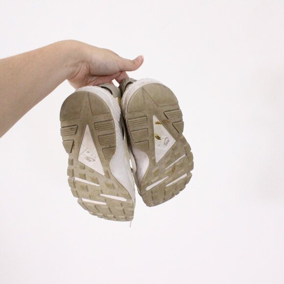 *Nike Air Huarache Sneakers Light Bone and Cream - Picture 4 of 8